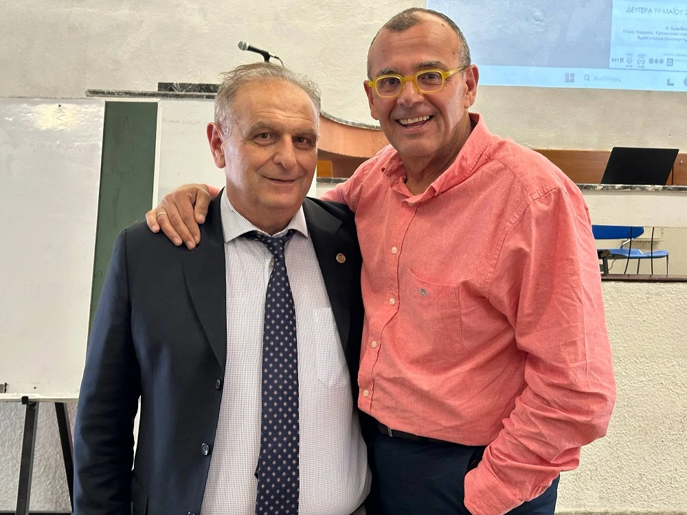 Μωυσής Σιδηρόπουλου, Πρόεδρος, Καθηγητή του Τμήματος Οικονομικών Επιστημών, Χρήστος Φραγκονικολόπουλος, Κοσμήτορας του Τμήματος 