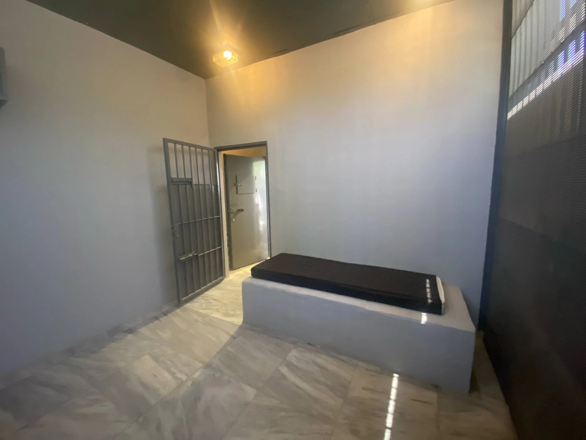 at-leukoupirgou-08.jpg?v=0