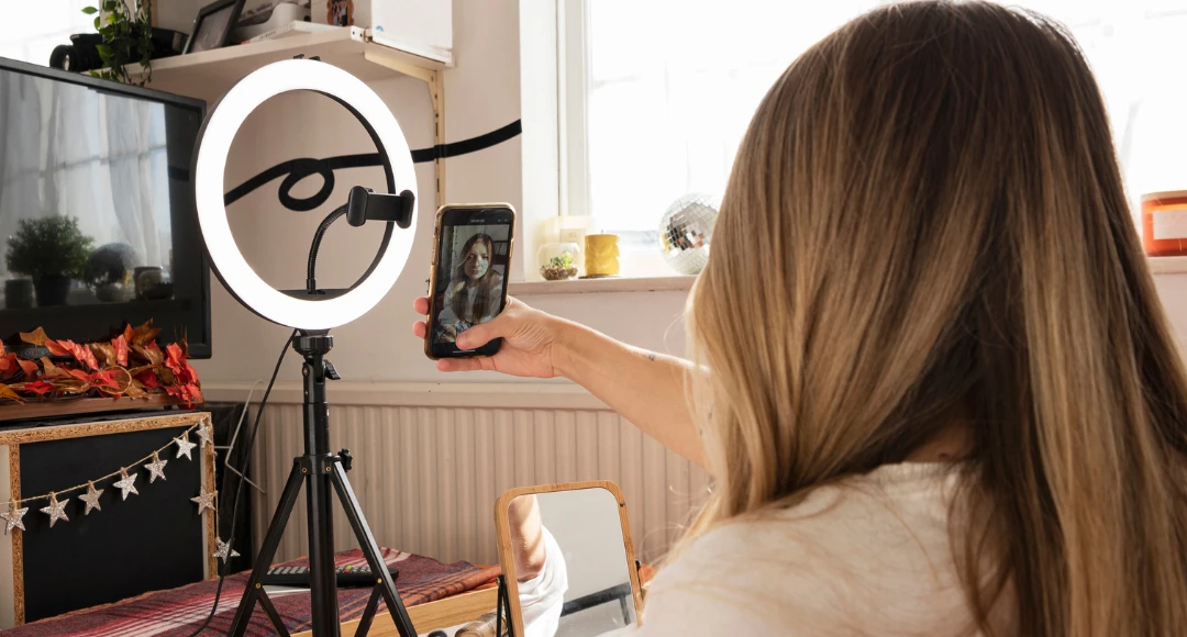 influencer-2.png?v=0