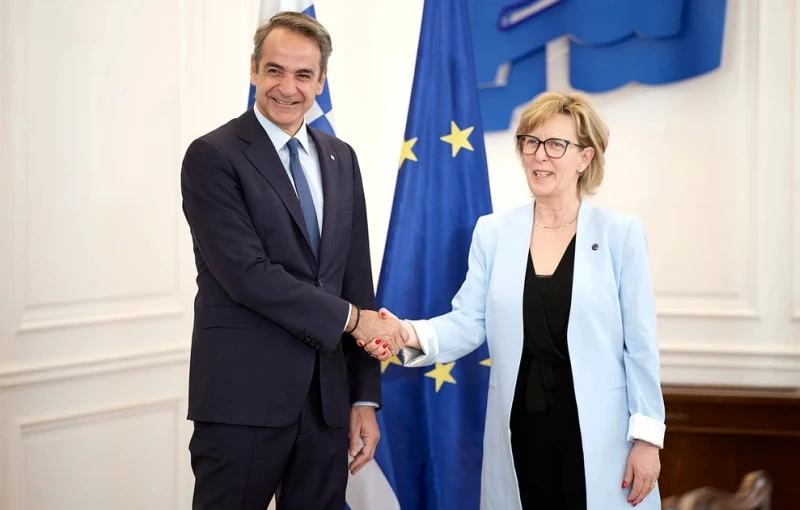 mitsotakis-epitropos2.jpg mitsotakis-epitropos2.jpg