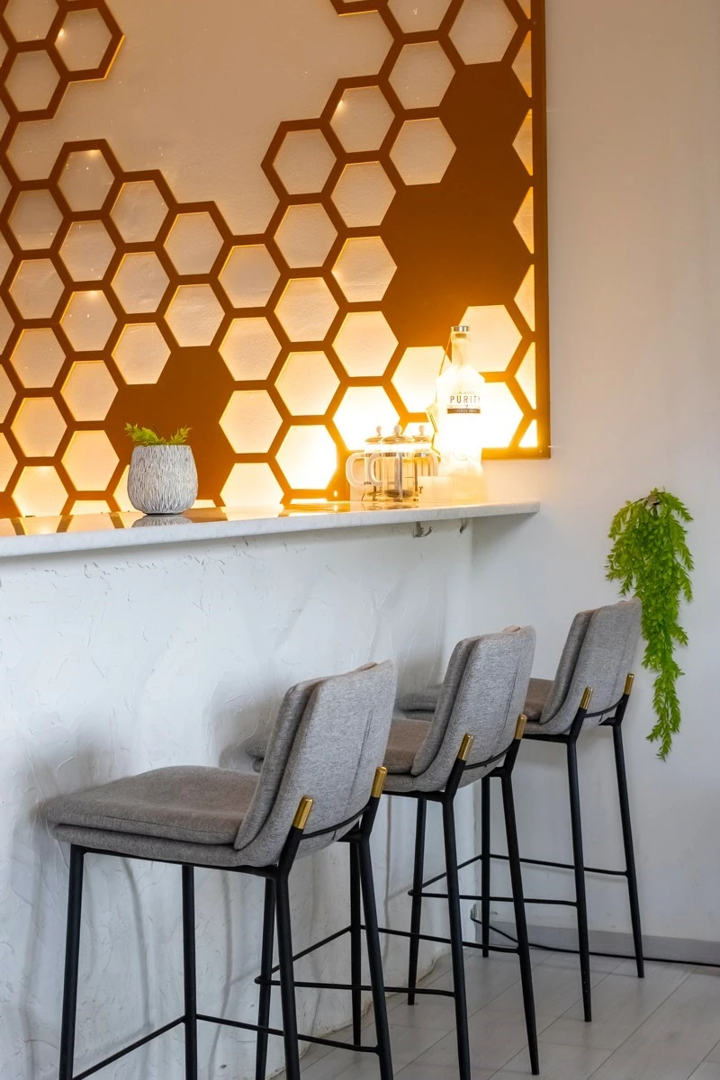 bland-cafe-16.jpg?v=0