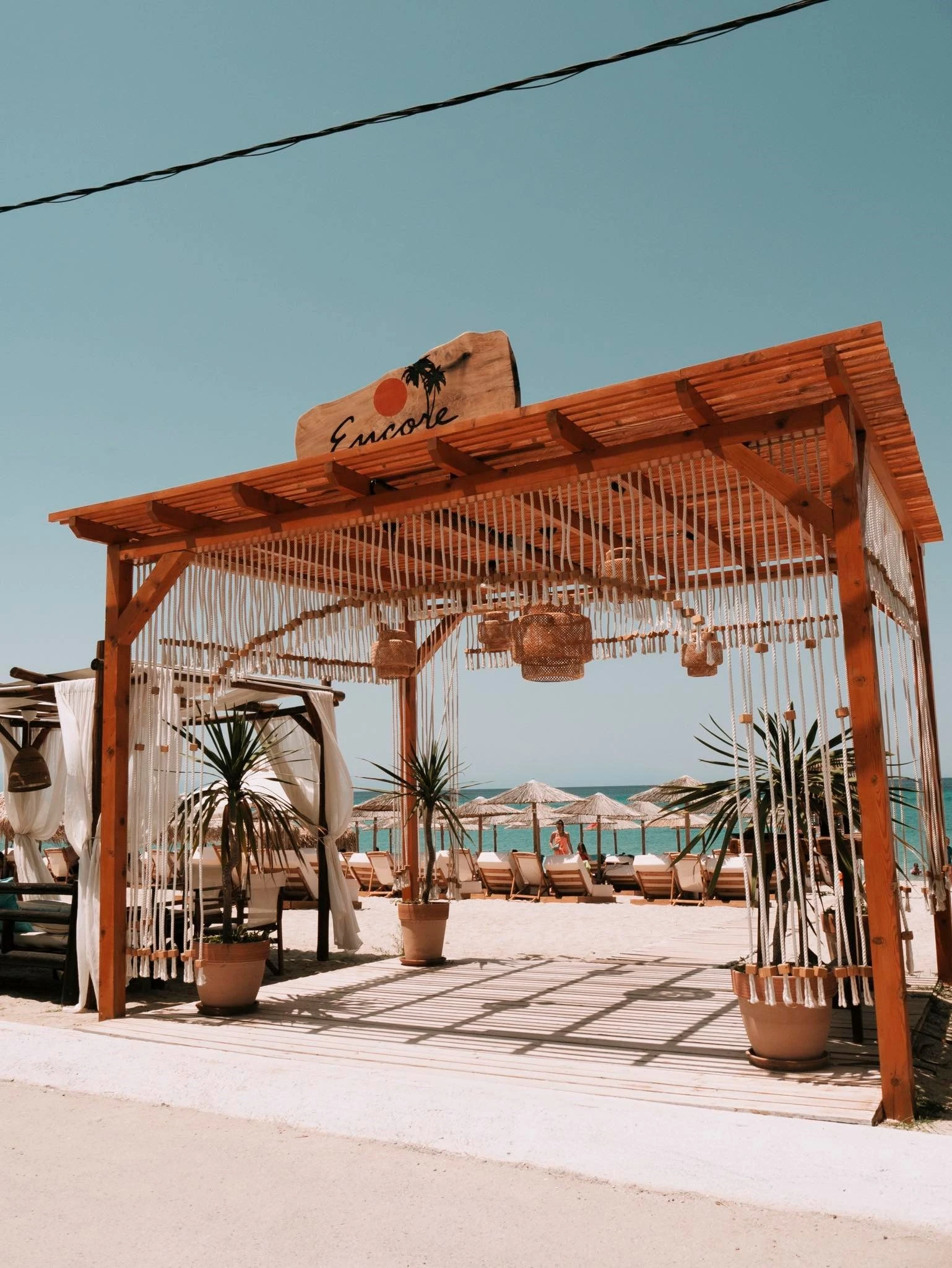 encore-beach-bar2.jpg?v=0