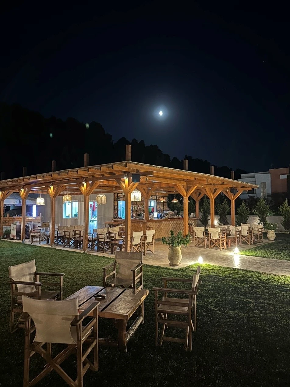 encore-beach-bar9.jpg?v=0