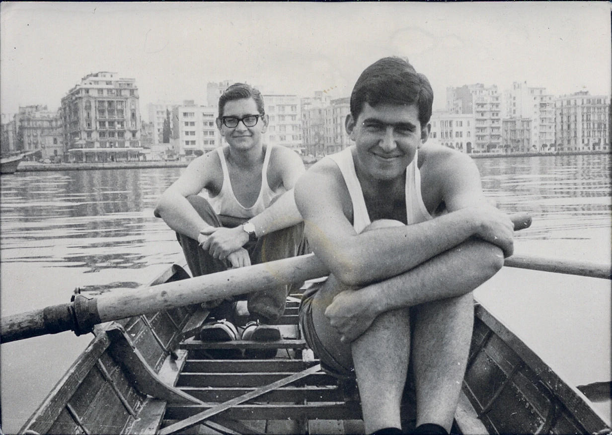 Ως πρωταθλητής στους αγώνες των πανεπιστημίων στη δίκοπο