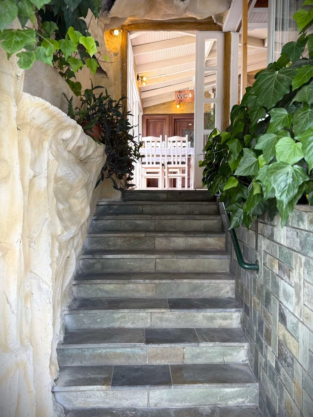 taverna-dimitris2.jpg?v=0 taverna-dimitris2.jpg?v=0