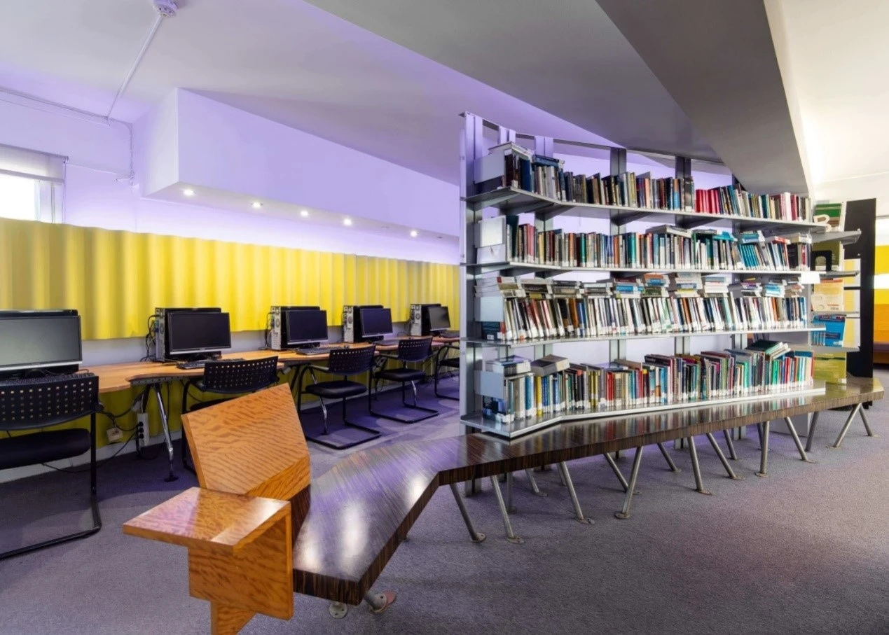 dei-college15.jpg?v=0