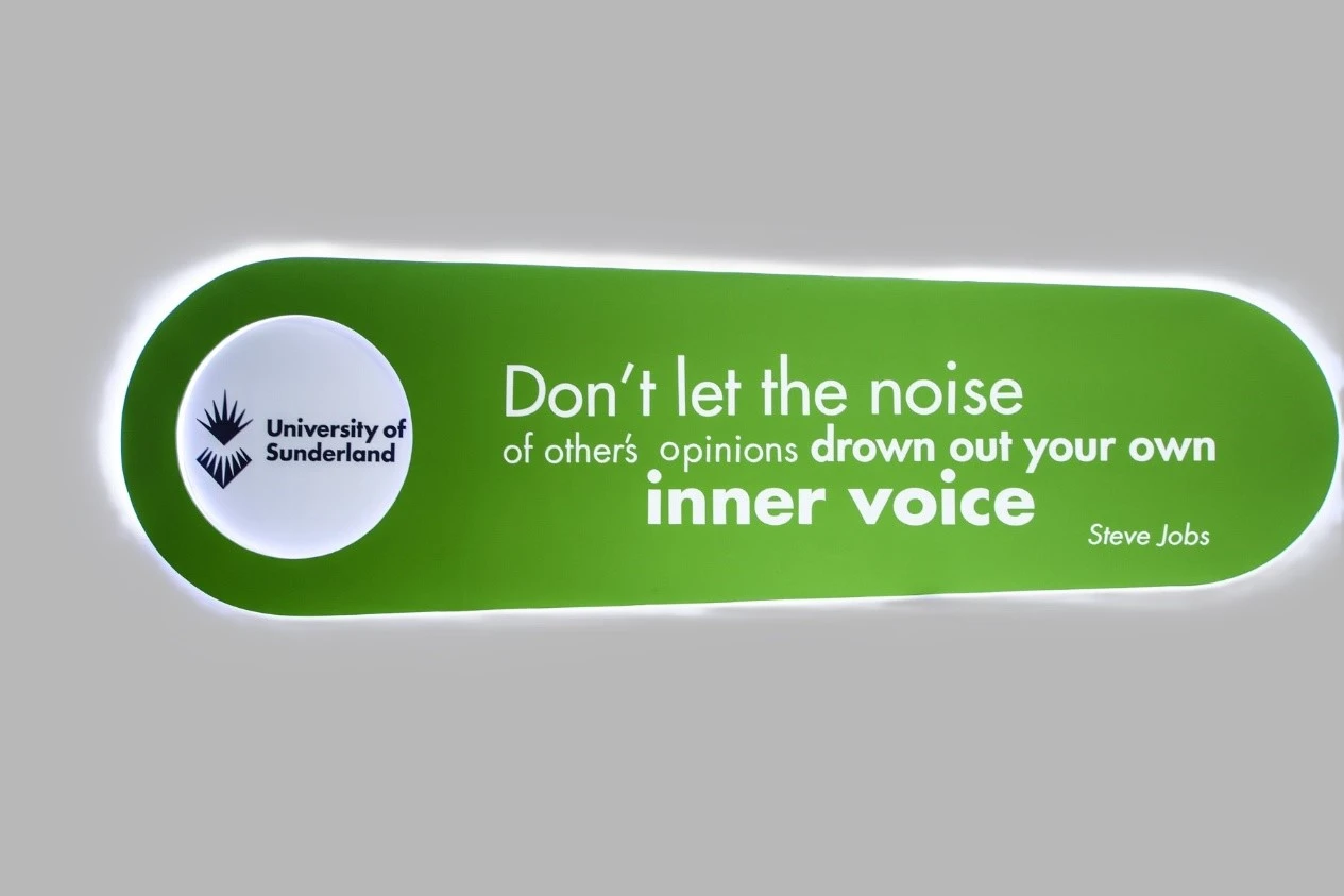 dei-college17.jpg?v=0