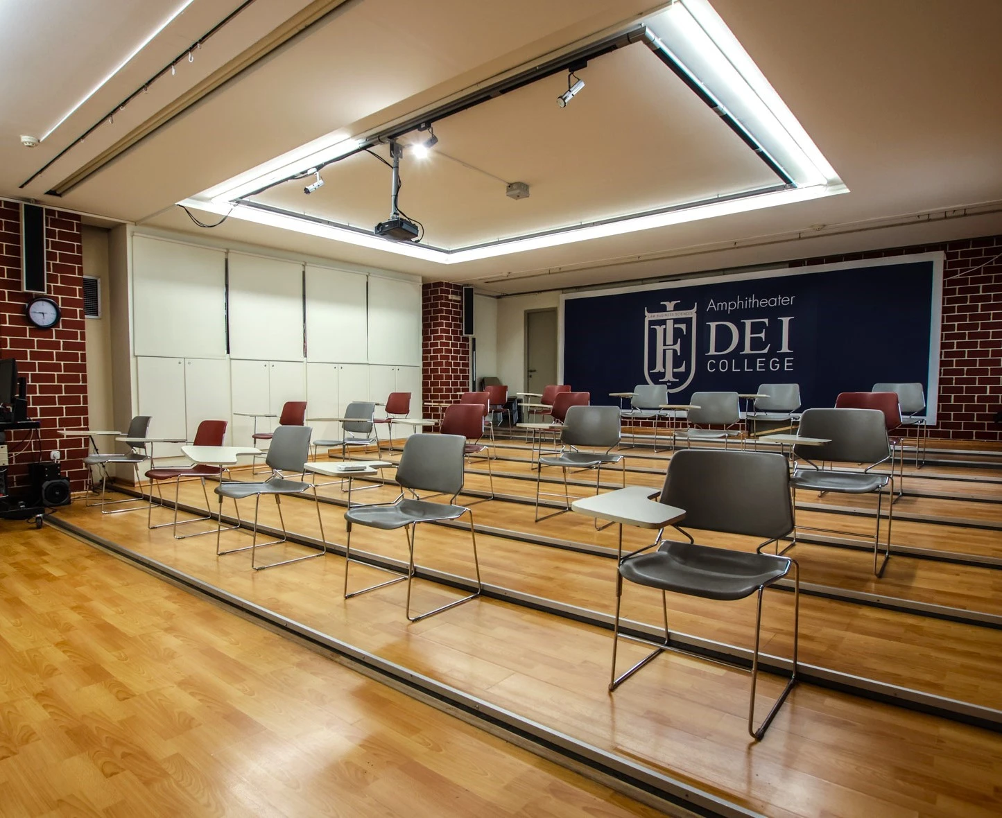 dei-college2.jpg?v=0