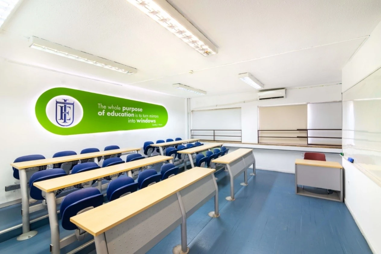 dei-college9.jpg?v=0