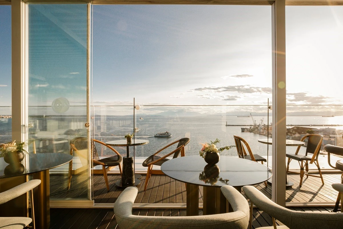 on-rooftop-2.jpg?v=0