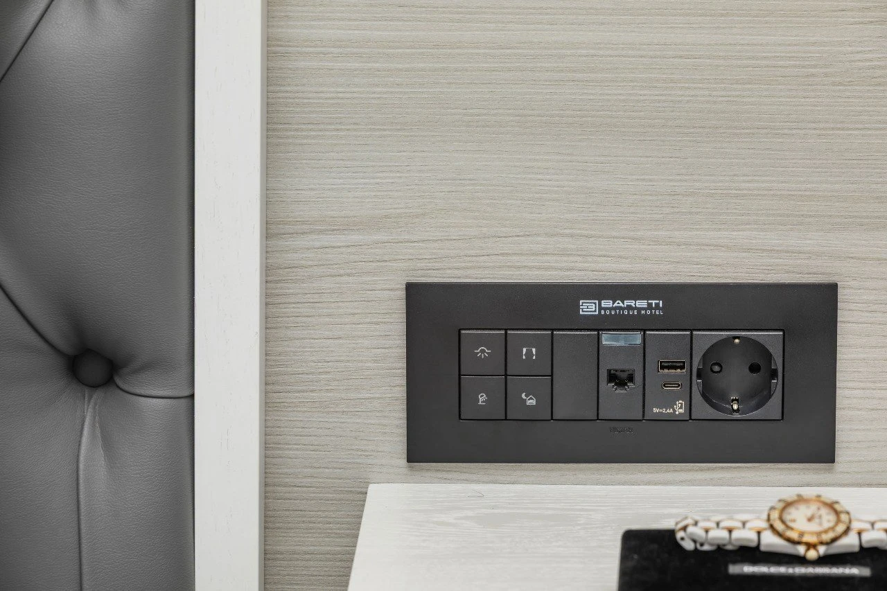 bareti-boutique-14.jpg?v=0