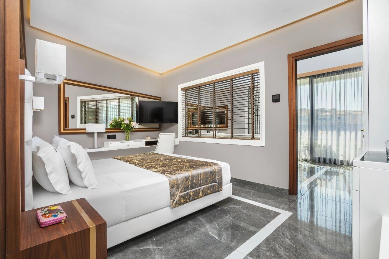 bareti-boutique-8.jpg?v=0