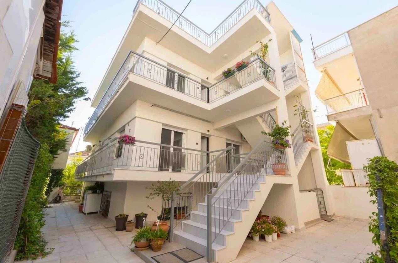 ima-holiday-suites6.jpg?v=0