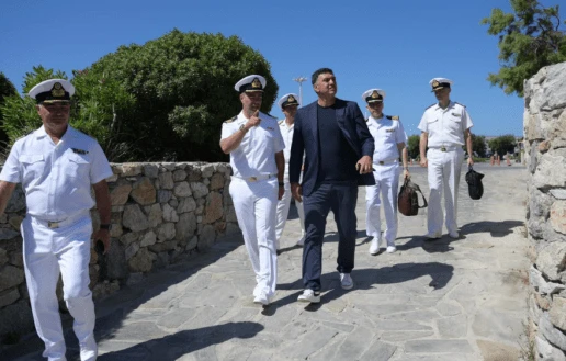 kikilias-mykonos2.png?v=0