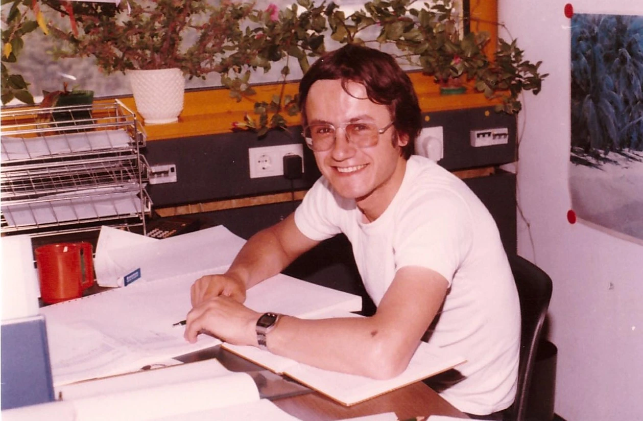 Πριν απο πολλά χρόνια μελετώντας στο φοιτητικό δωμάτιο