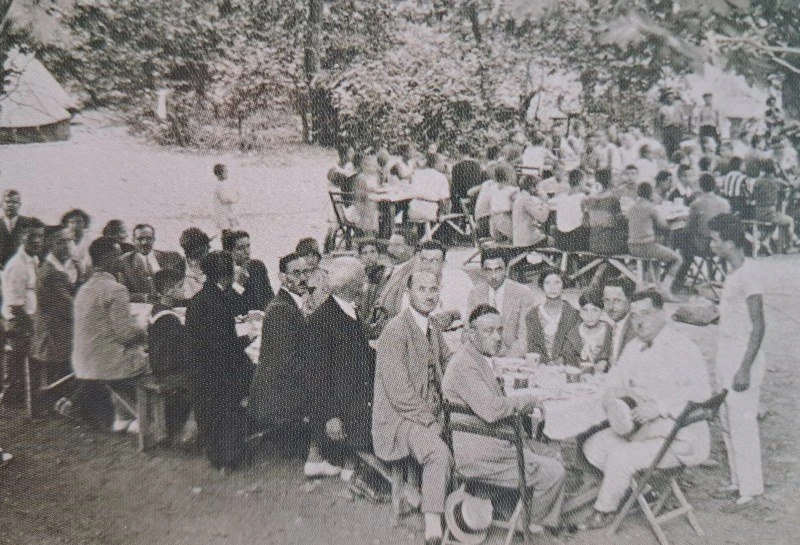 Από επισκεπτήριο γονέων το 1927