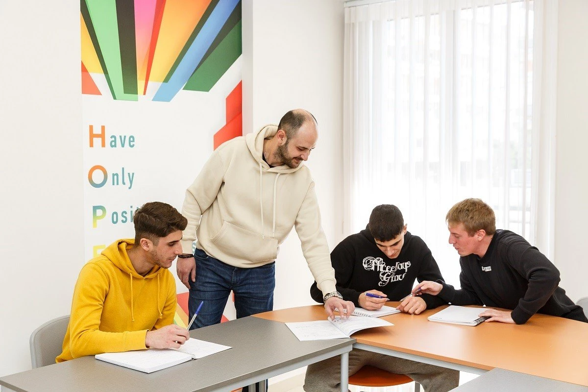 frontistiria-palmos8.jpg?v=0