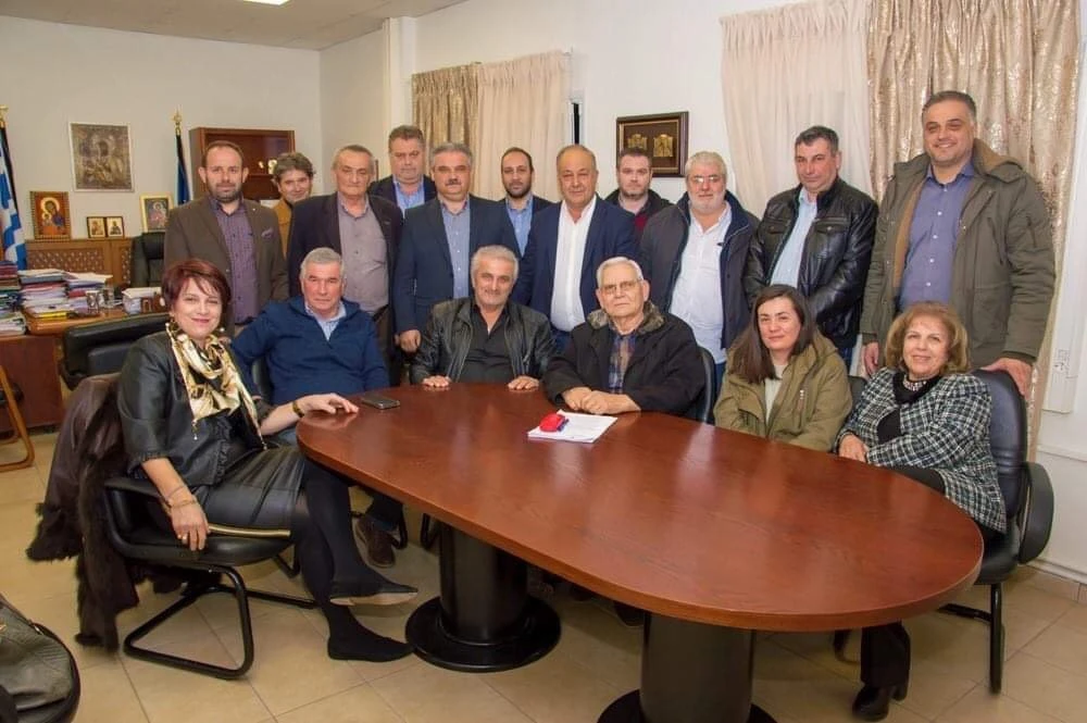 Με τη δημοτική του ομάδα μετά τις εκλογές του 2014