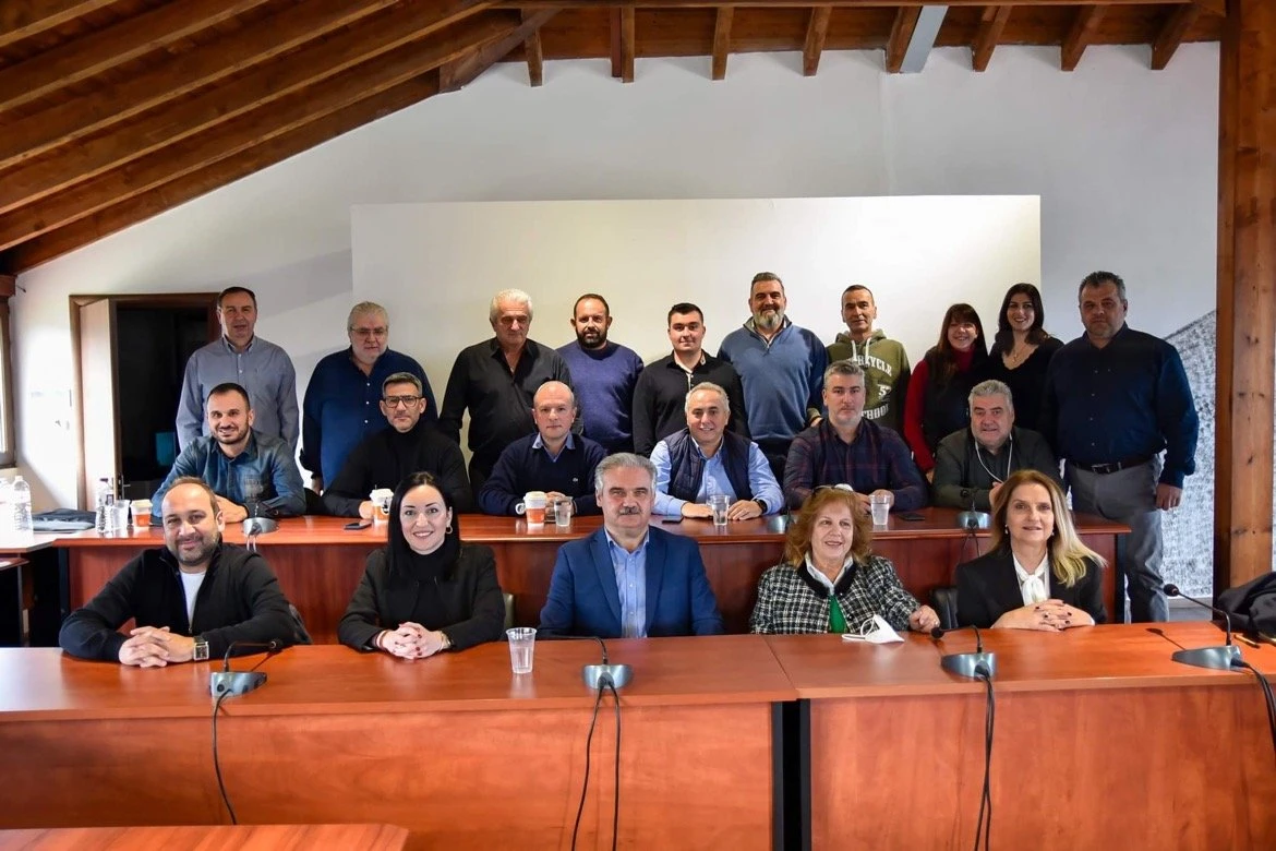 Με τη δημοτική του ομάδα μετά τις εκλογές του 2023