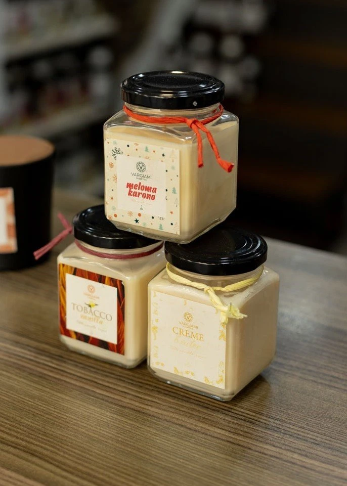 vargiami-cosmetics11.jpg?v=0