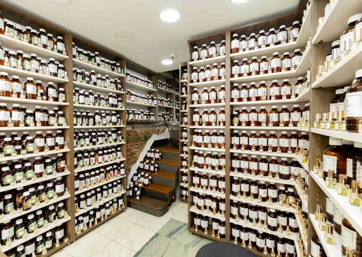 vargiami-cosmetics14.jpg?v=0