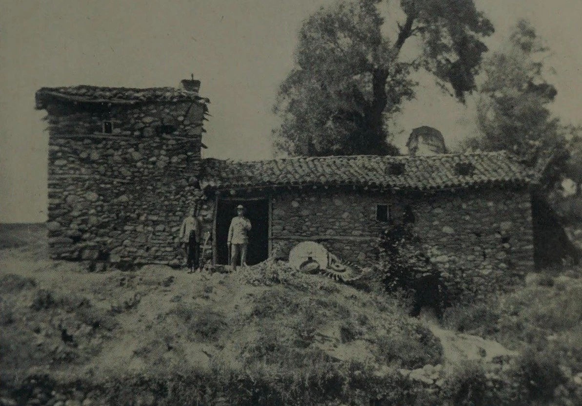 Πηγή: Facebook Group Παλιές φωτογραφίες της Θεσσαλονίκης - Old Photos of Thessaloniki               Πηγή: Facebook Group Παλιές φωτογραφίες της Θεσσαλονίκης - Old Photos of Thessaloniki