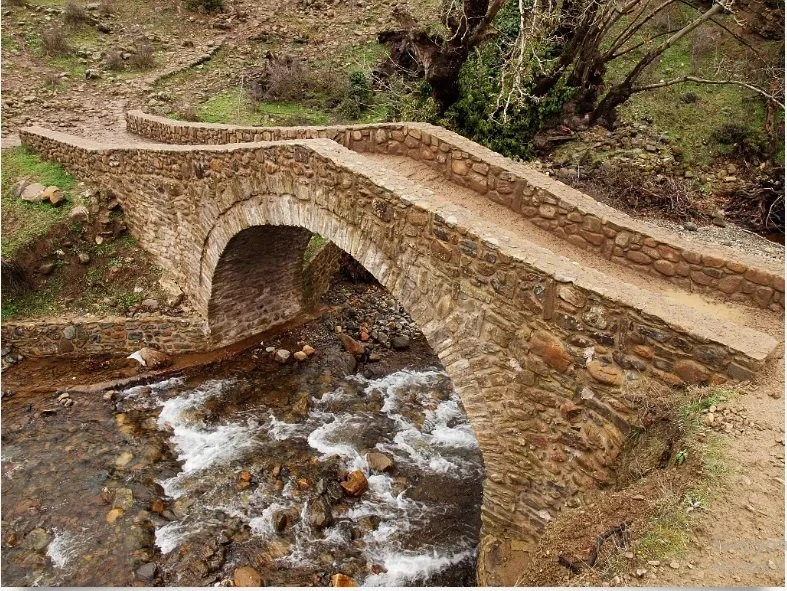 meteora-gefyri-vakaretsias.jpg?v=0