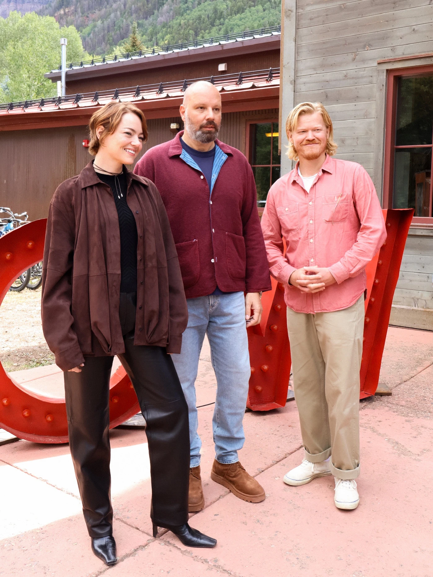          Έμα Στόουν, Γιώργος Λάνθιμος, Τζέσι Πλέμονς     