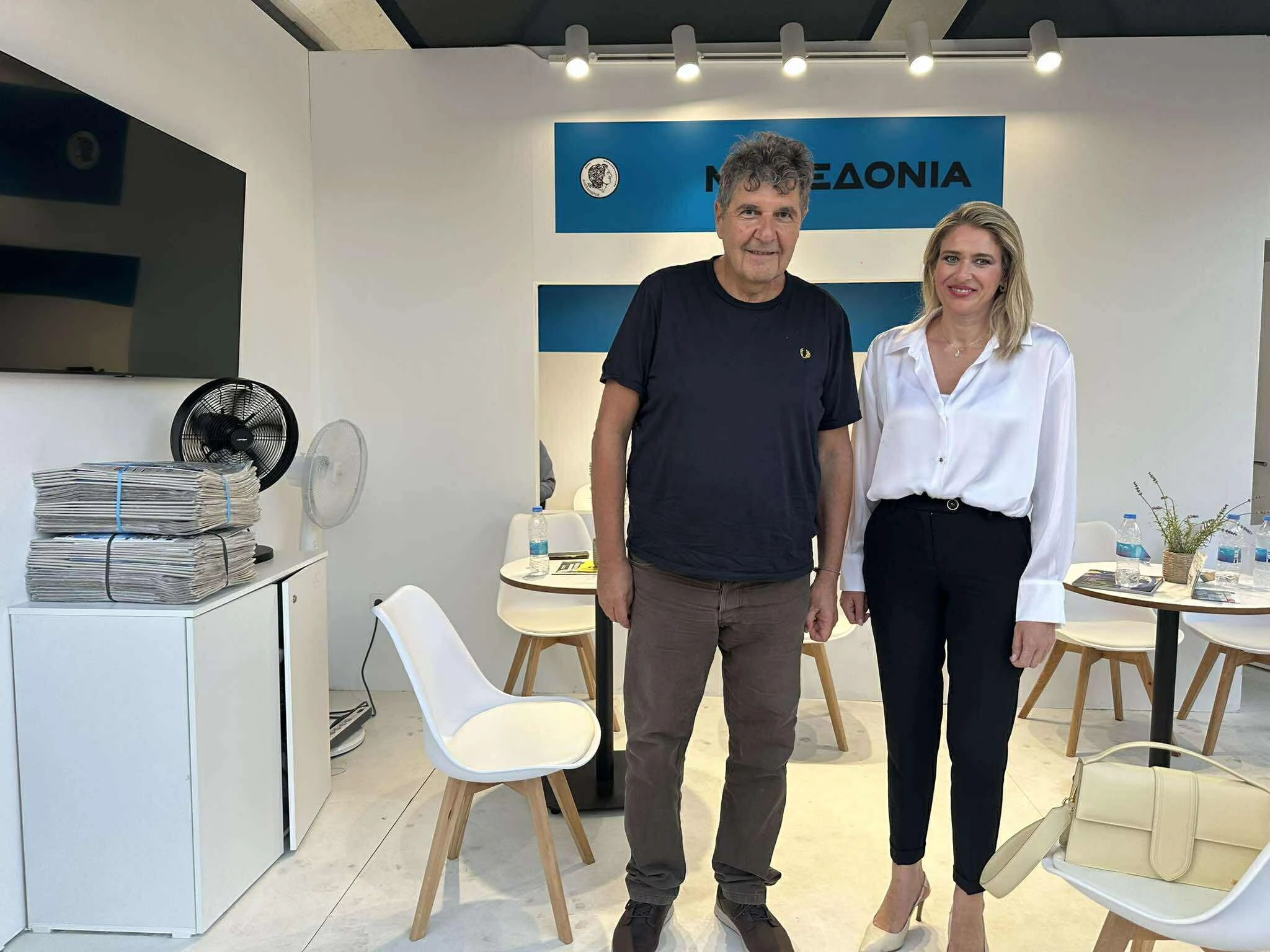 Από αριστερά Μ. Αλεξανδρίδης και δεξιά Αν. Ευθυμίου