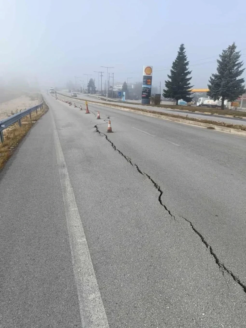 kathizisi-rigmatoseis-ethniki-odos-ioanninon-athinon.jpg?v=0