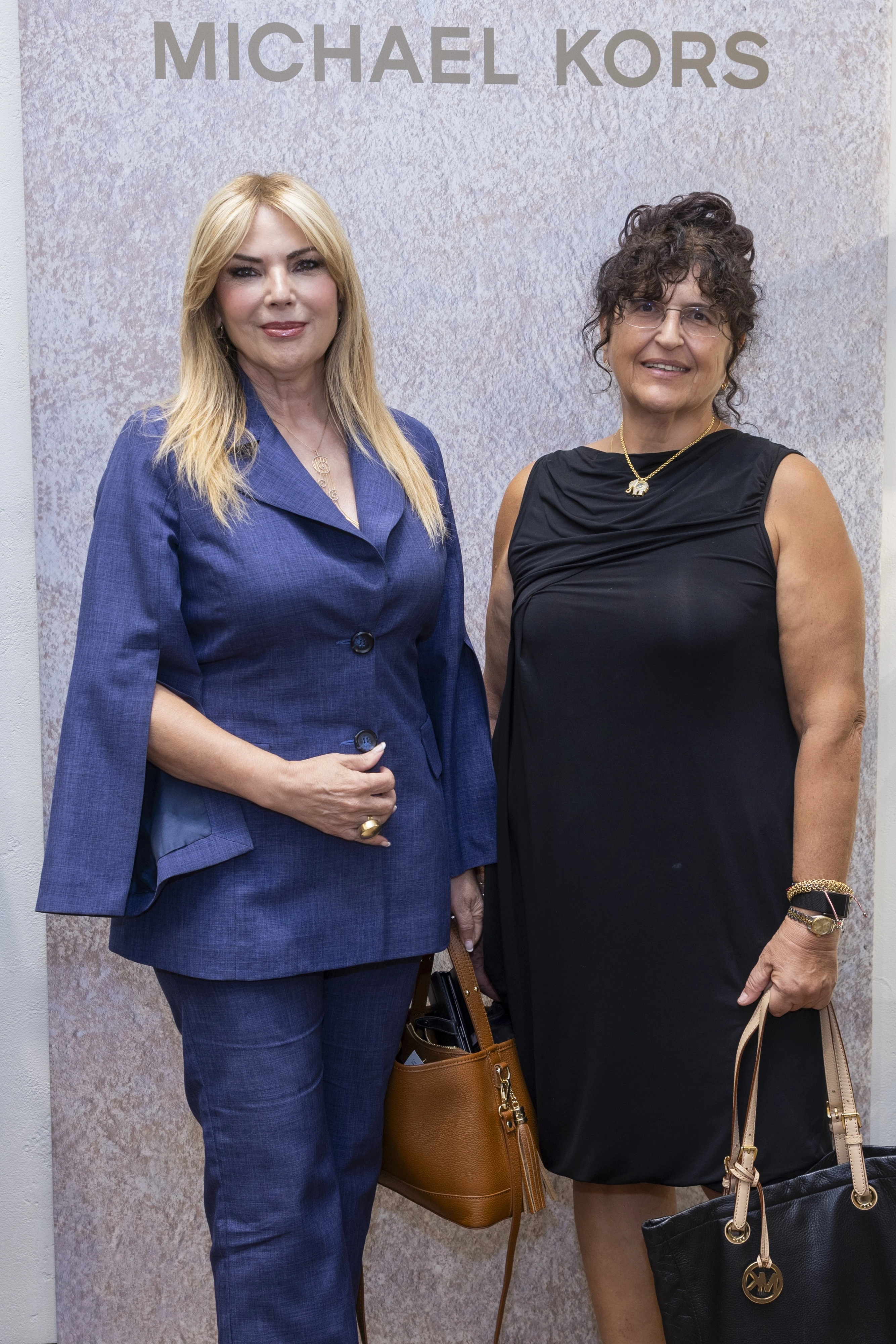          Εφη Θεοδωράκη Λούσι Φάις