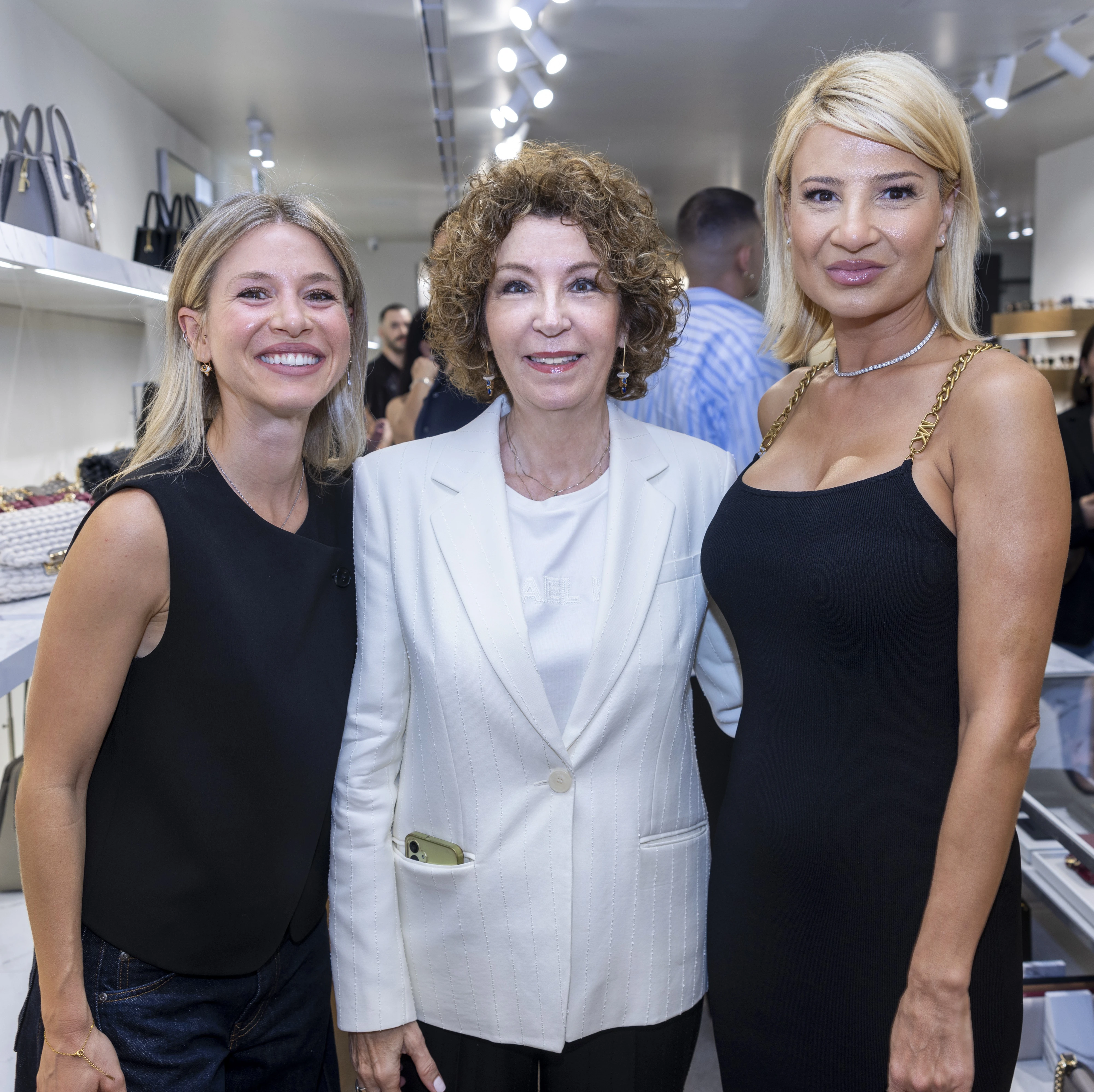 Μελίνα Ζηνέλη Brand Manager Kalogirou S.A. Λήδα Παπαδοπούλου Σύμβουλος Επικοινωνίας, Φαίη Σκορδά