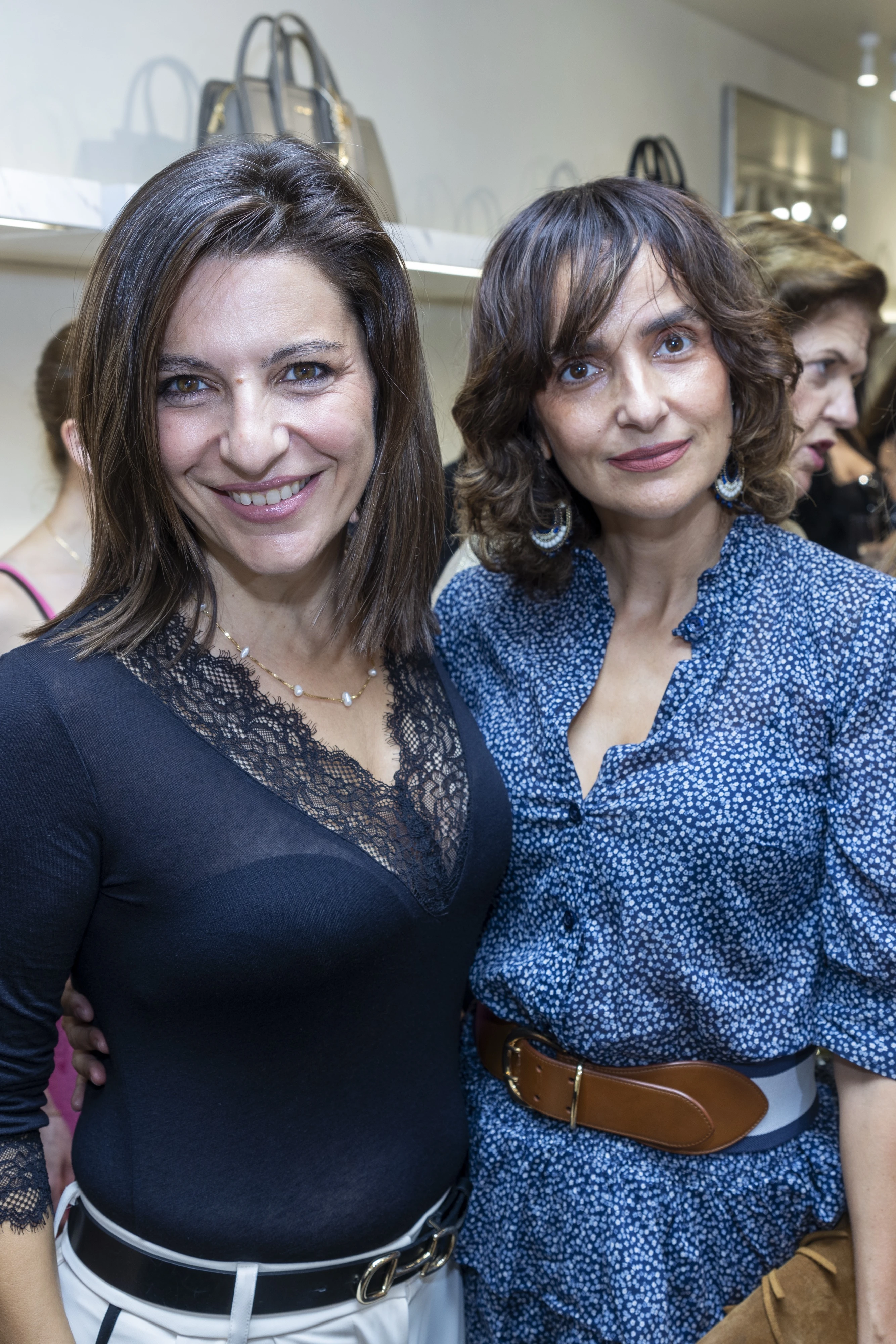 Ντόμη Δεδέογλου, Έφη Αλεξοπούλου