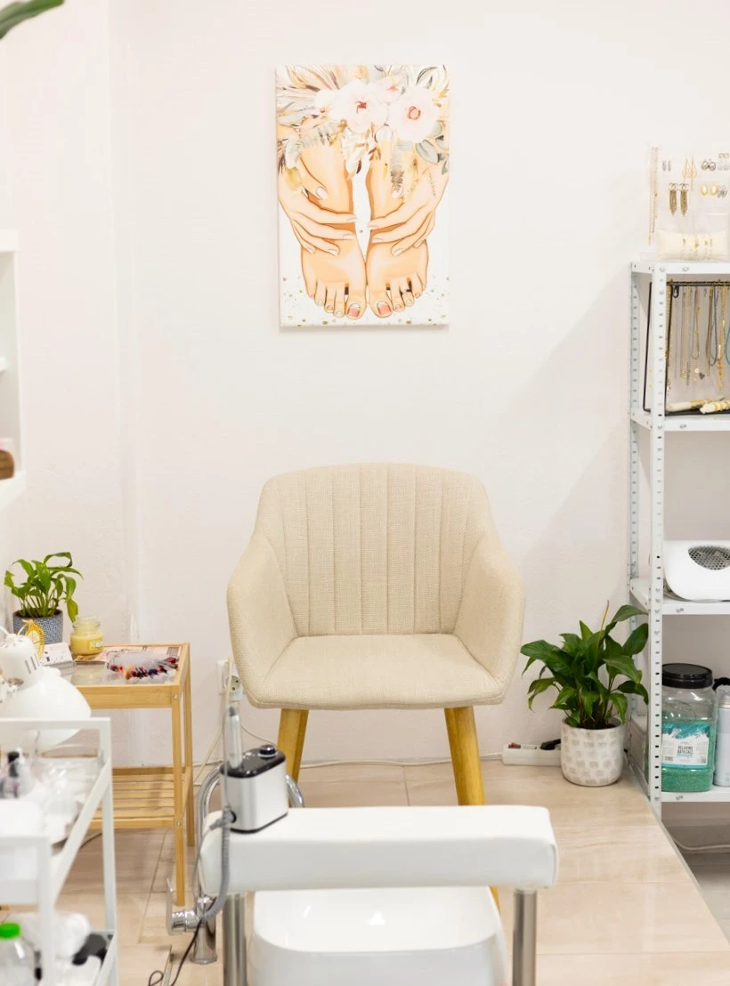 glam-hair-nails-beauty-saloon-17.jpg?v=0