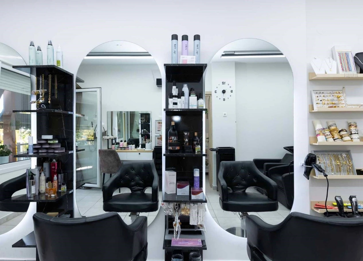 glam-hair-nails-beauty-saloon-2.jpg?v=0