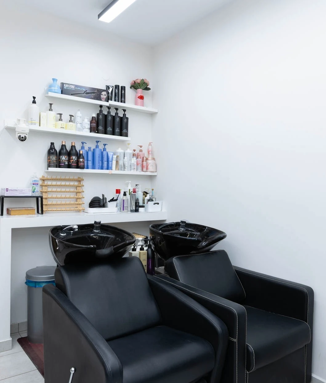 glam-hair-nails-beauty-saloon-9.jpg?v=0