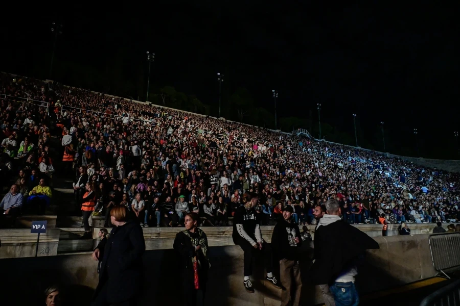 robie-williams4.webp?v=0