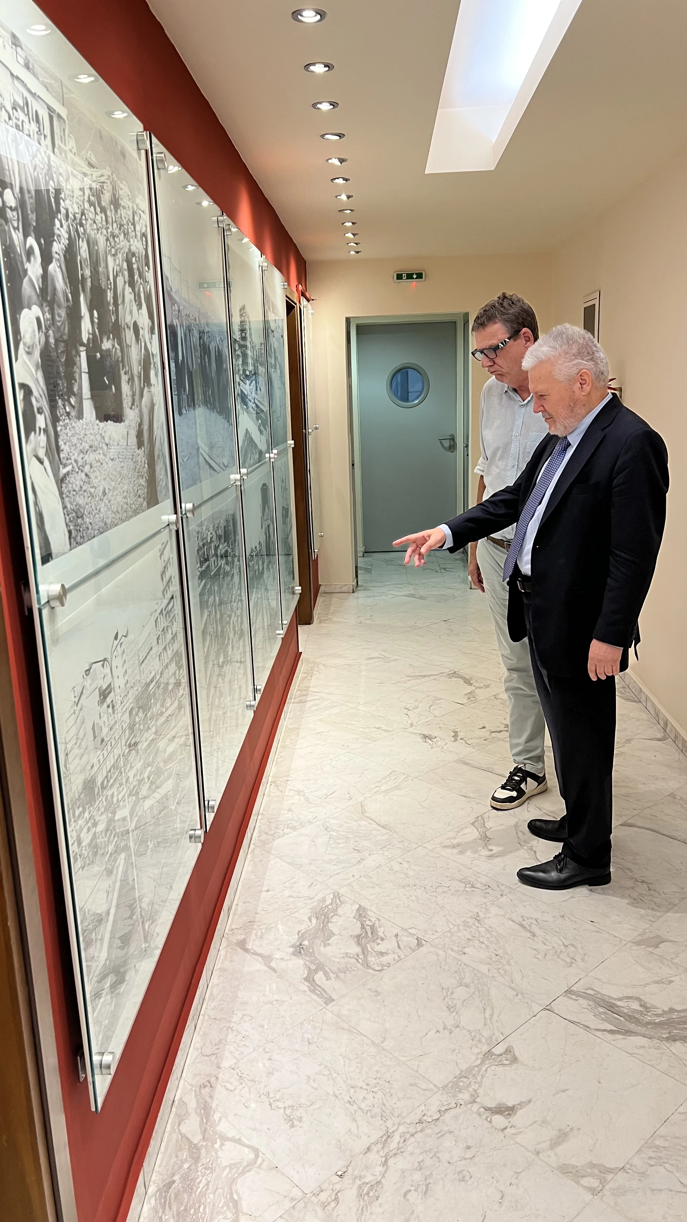 taggiris-me-oikonomoy-4.jpg?v=0