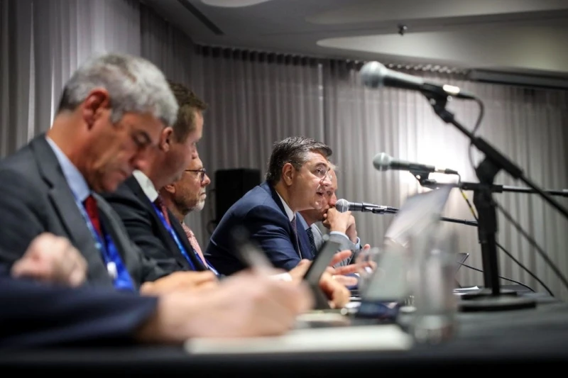 tzitzikostas-icao3.jpg tzitzikostas-icao3.jpg