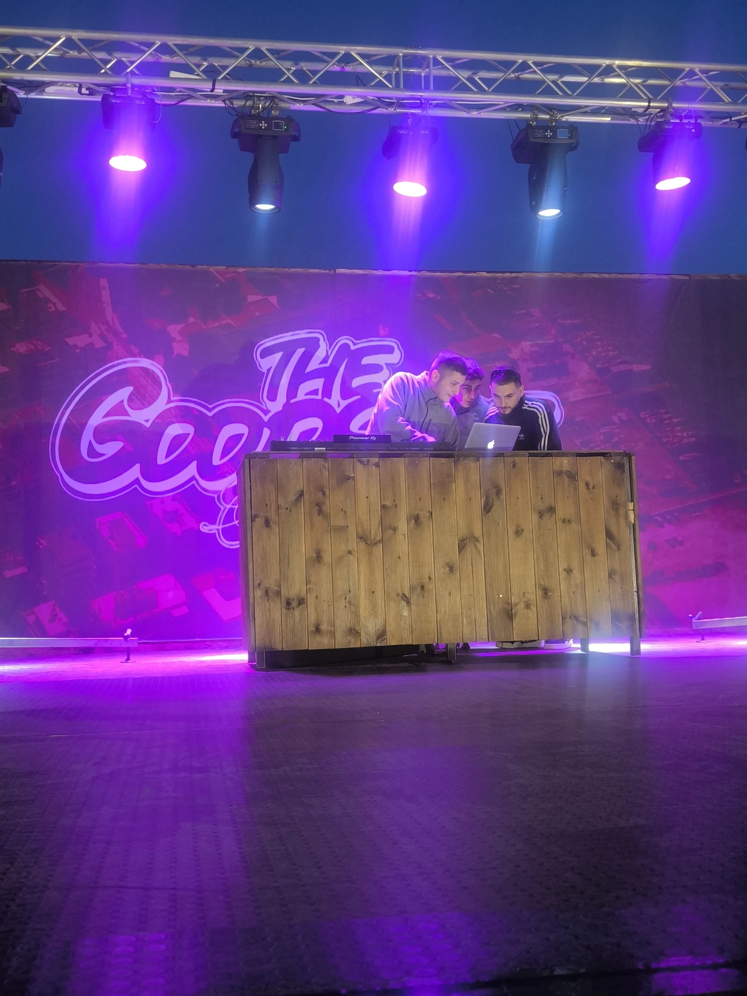 561060053-805953685730444-8518312780369184808-n.jpg?v=0