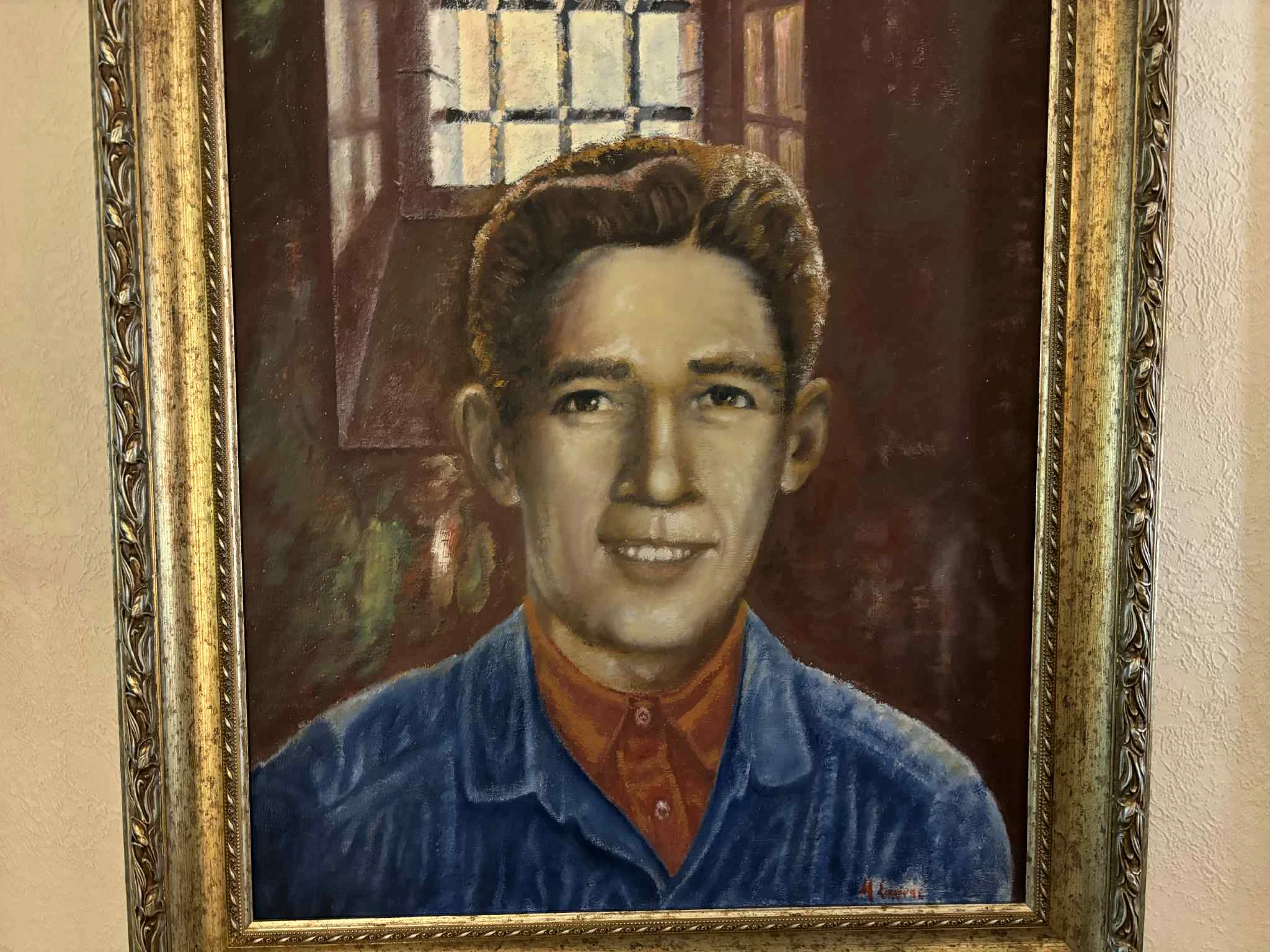 Κάδρο στο σημερινό σπίτι του Σαχίνη με την εικόνα του θείου του, Αγάπιου Σαχίνη που εκτελέστηκε την περίοδο της δικτατορία