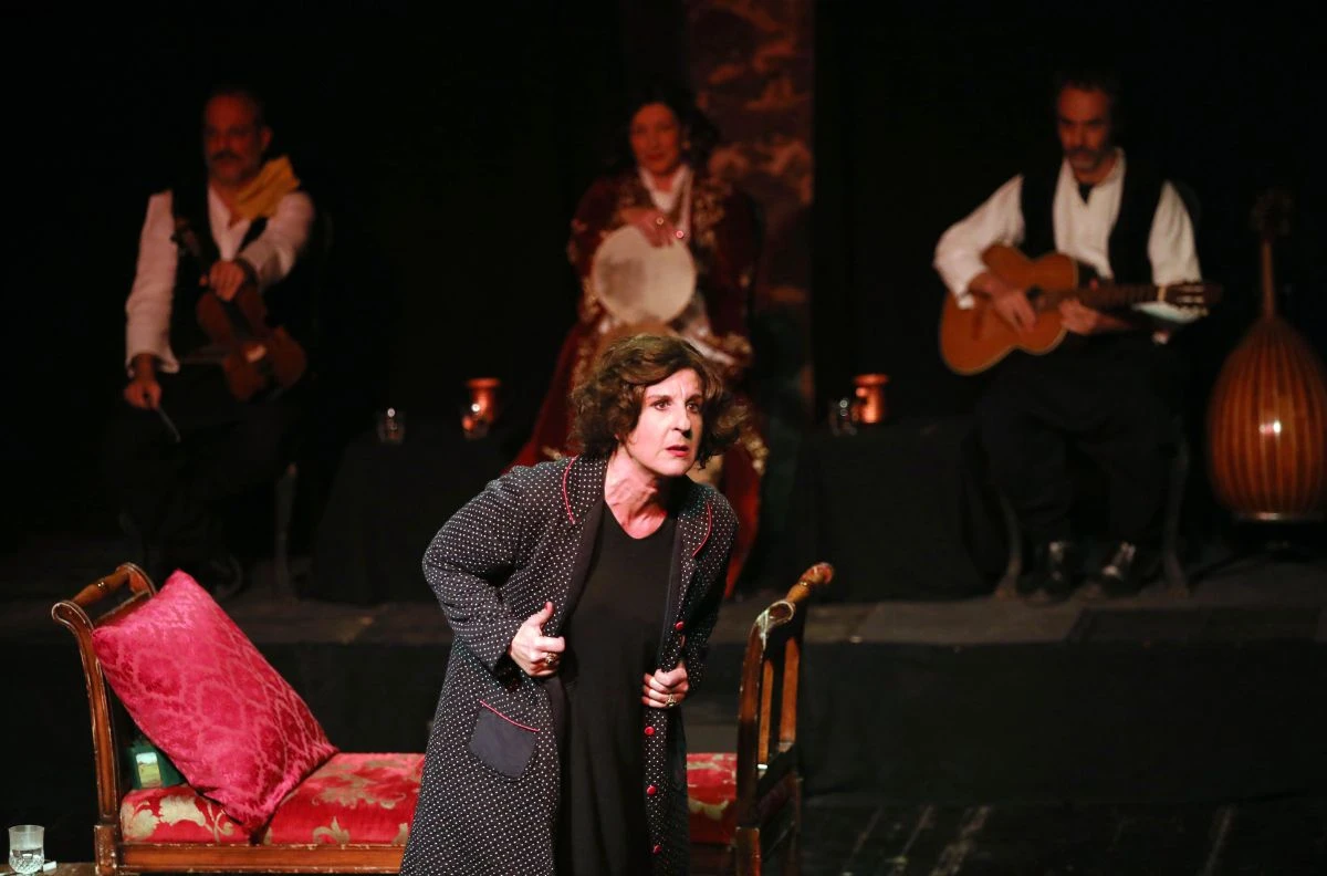 bestofdeals-theatro-sofouli-roza-4.jpg?v=0