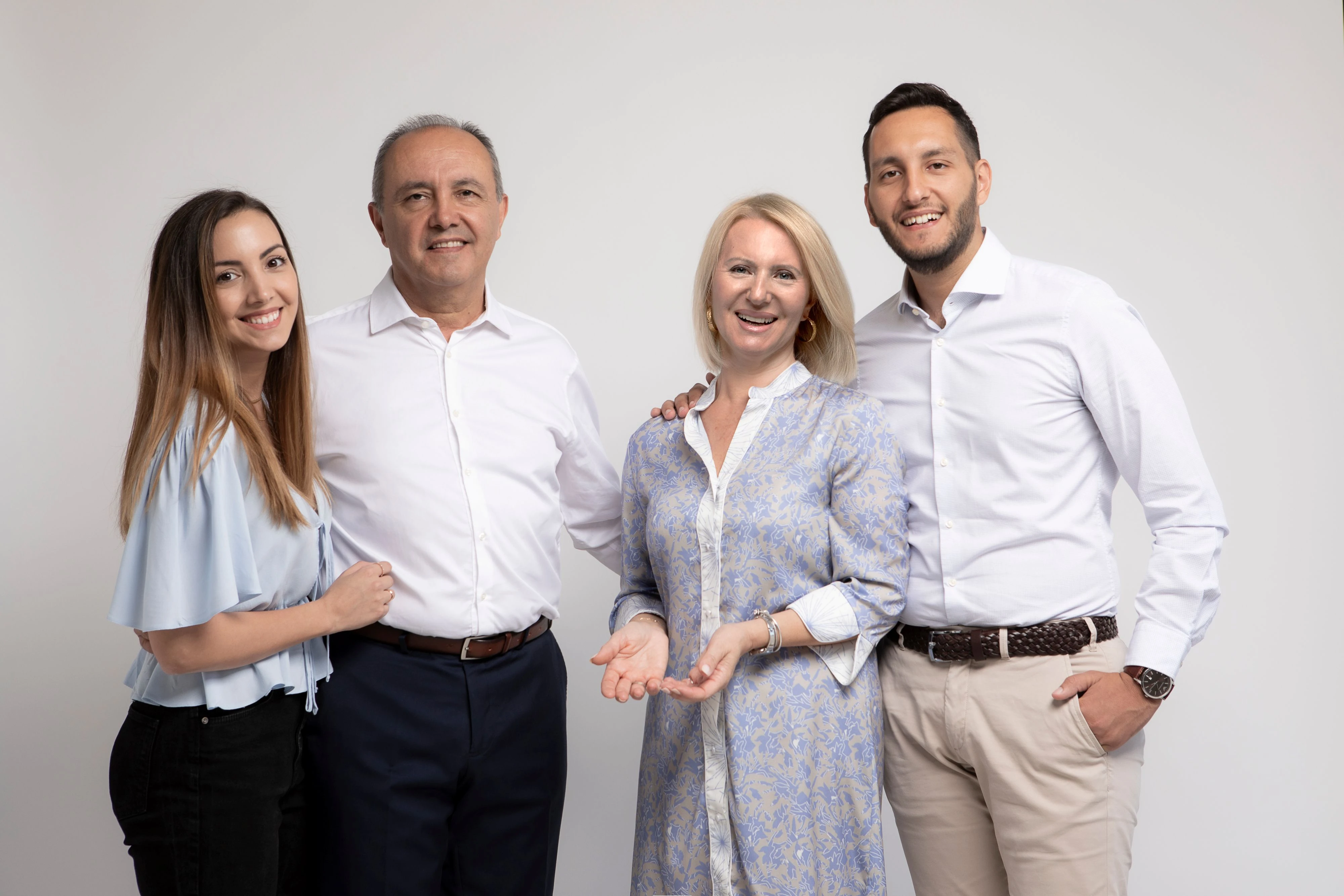 Οικογενειακή φωτογραφία: με τη συζυγό του Γιώτα και τα δύο τους παιδιά, Γιώργο και Βανέσσα