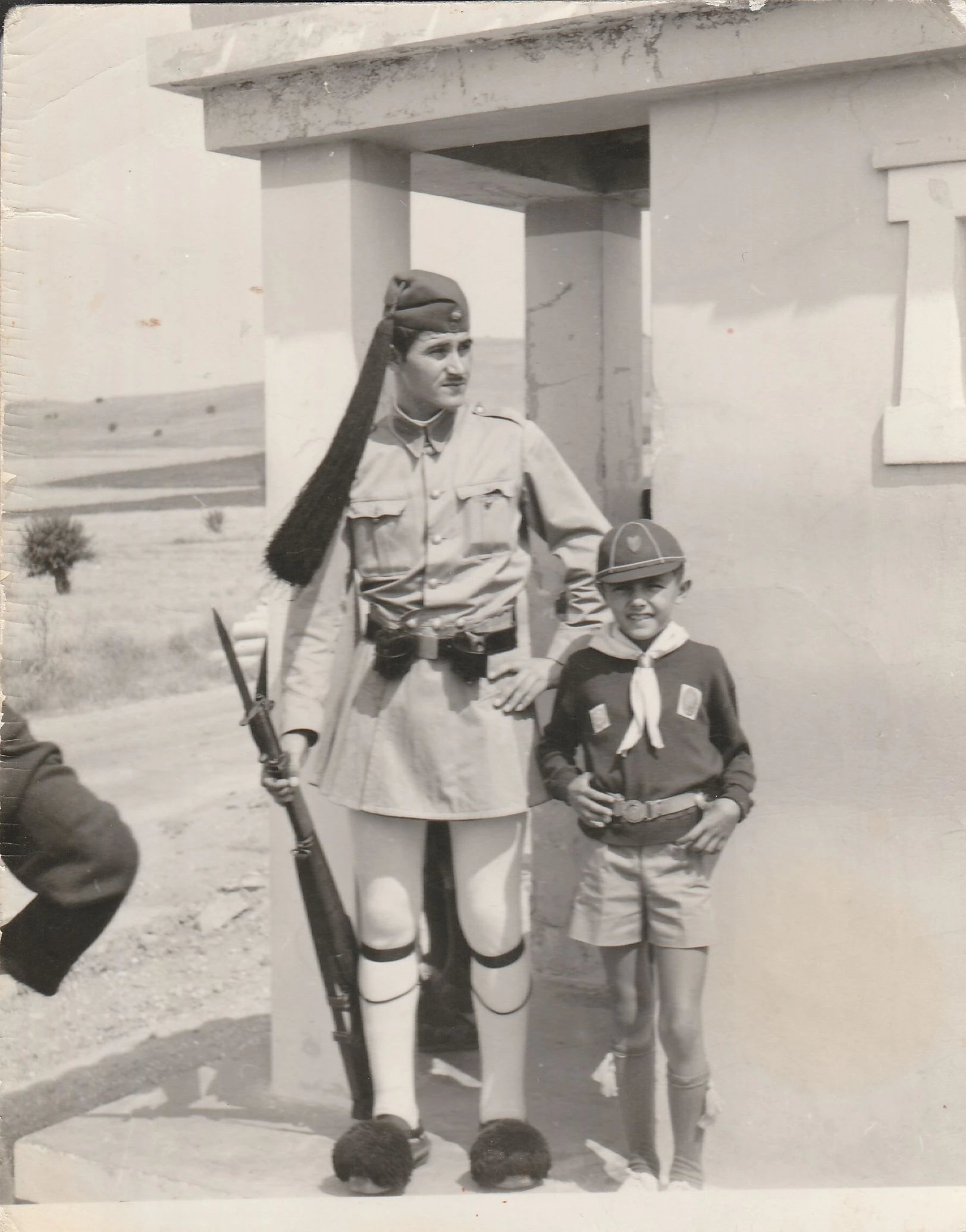 Πιτσιρίκι σε εκδρομή στους Ευζώνους