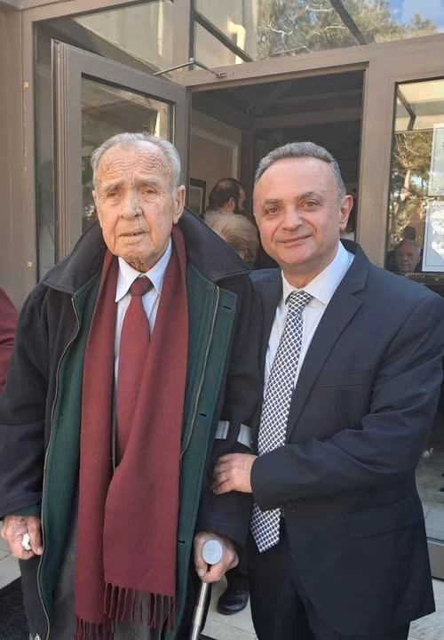 keletsis-kabaratzis.jpg keletsis-kabaratzis.jpg