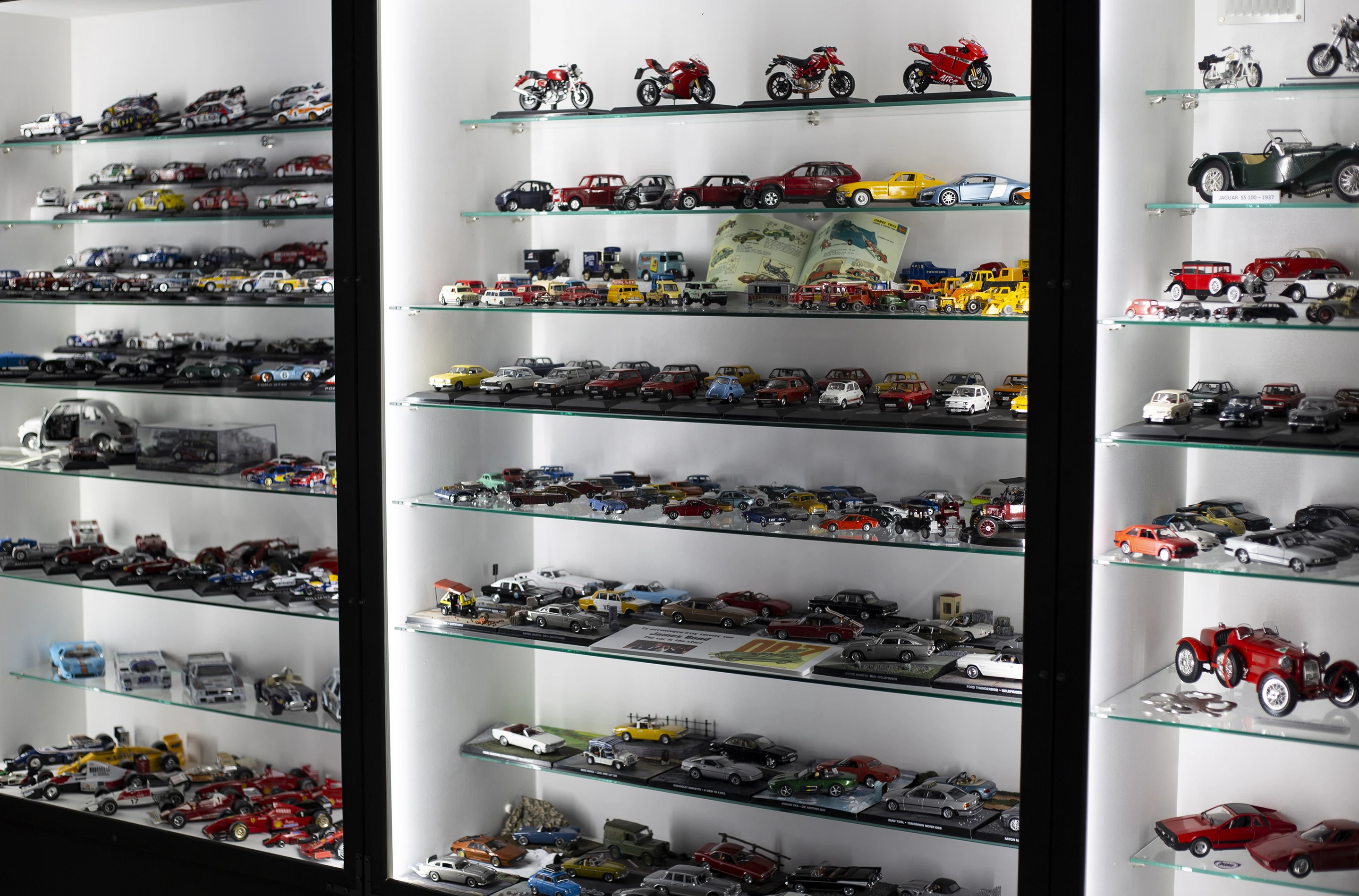 miniatoures-noesis-1.jpg?v=0