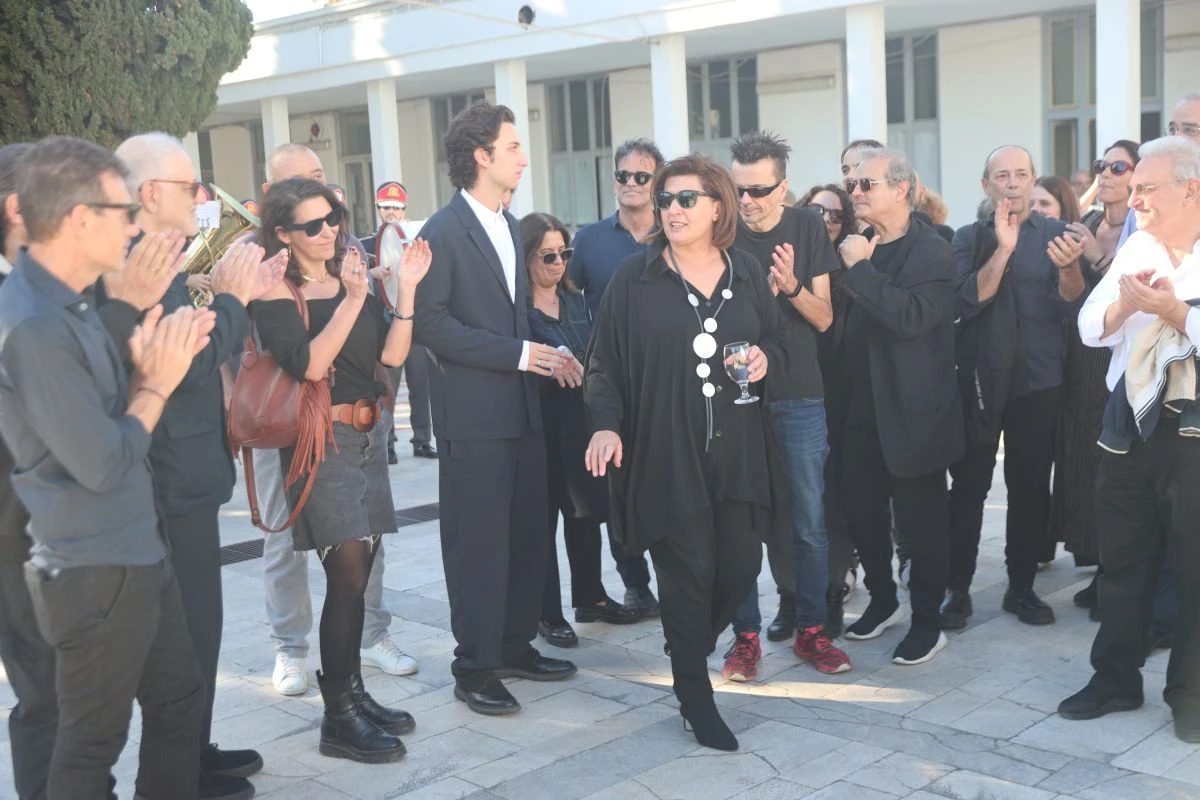 savvopoulos-LABbR.jpg savvopoulos-LABbR.jpg
