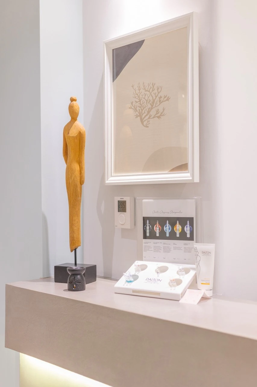 clinical-beauty-spot-13.jpg?v=0