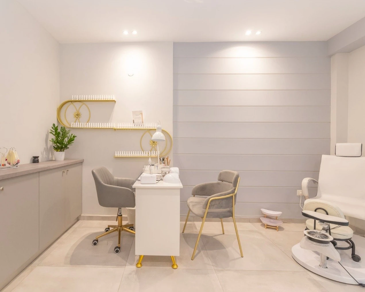 clinical-beauty-spot-8.jpg?v=0