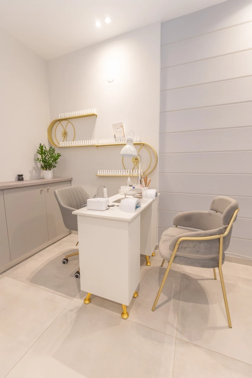 clinical-beauty-spot-9.jpg?v=0